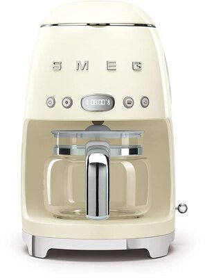 Alle Details zur Kaffeemaschine Smeg DCF02CREU und ähnlichen Maschinen