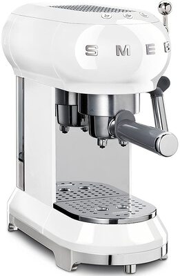 Alle Details zur Kaffeemaschine Smeg ECF01WHEU und ähnlichen Maschinen